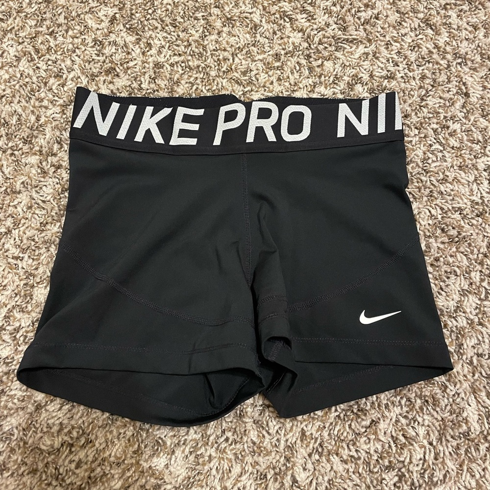 Nike Pro
